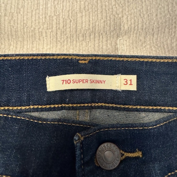Levi’s Jeans - Picture 3 of 4
